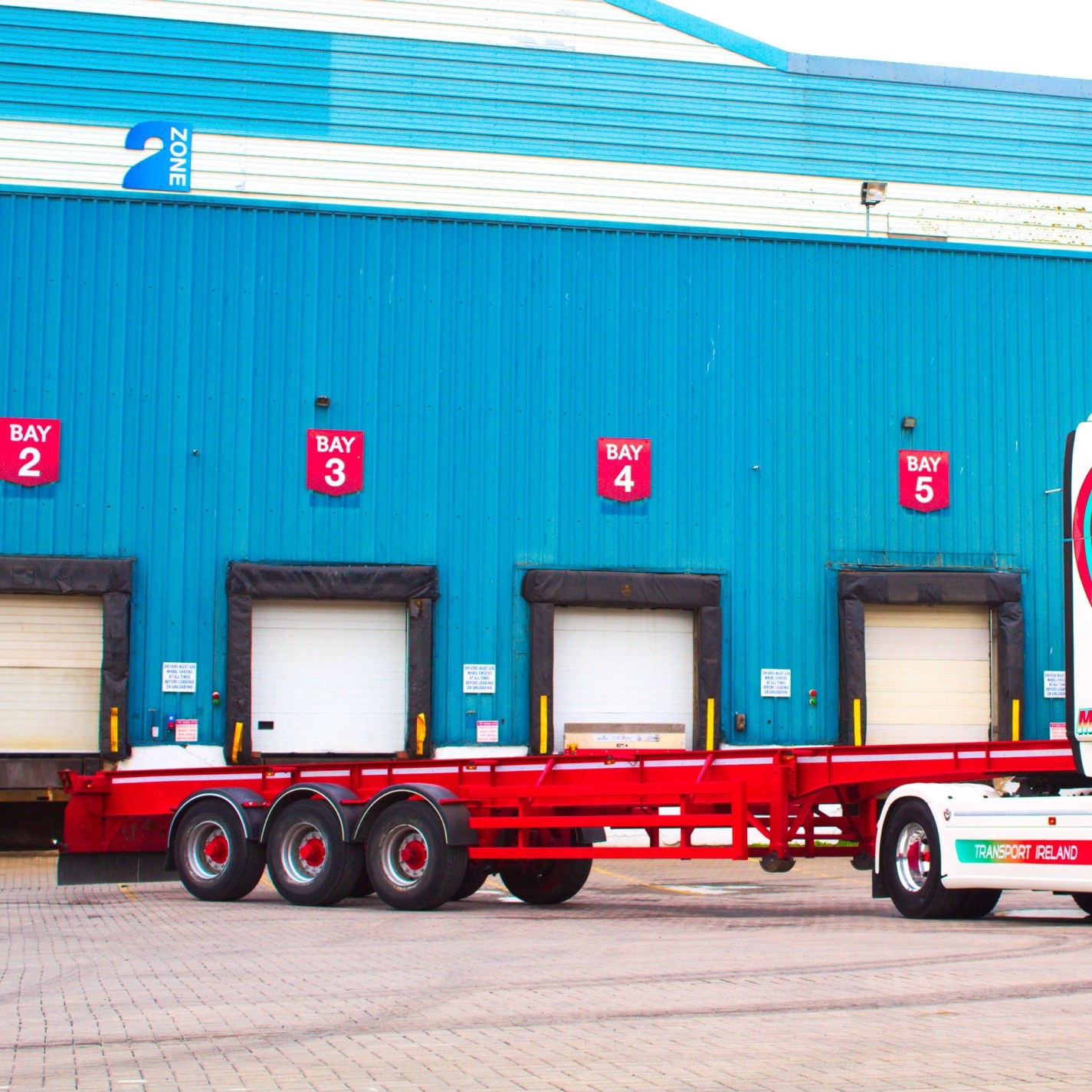 warehouse-container-trailer-distribution